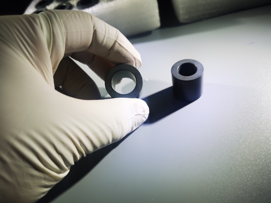 Polerowanie cylindrycznego pustego wafla z węglika krzemu Ceramiczny element optyczny SiC