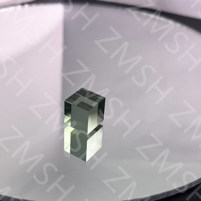 Smaragd Sapphire surowy kamień sztuczny zielony kolorowy dla trwałej biżuterii i zegarka