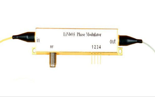 Modulator fazy niobatowego litu wielopasmowy o częstotliwości 40 GHz