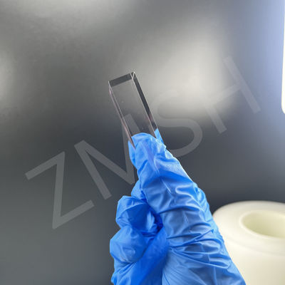 Sapphire Prism Al2O3 Ky Method Laser & Optical Communication Dostosowalne specyfikacje