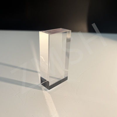 Sapphire Prism Al2O3 Ky Method Laser & Optical Communication Dostosowalne specyfikacje