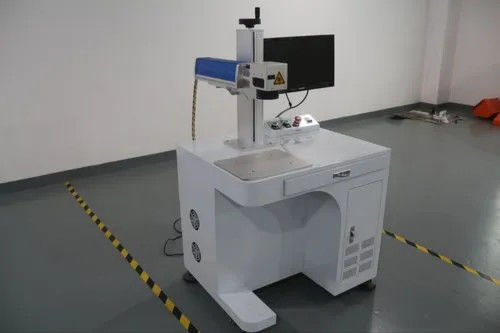 355nm UV Laser Marking Machine 3W/5W/10W Opcjonalna moc ±0.01mm Dokładność