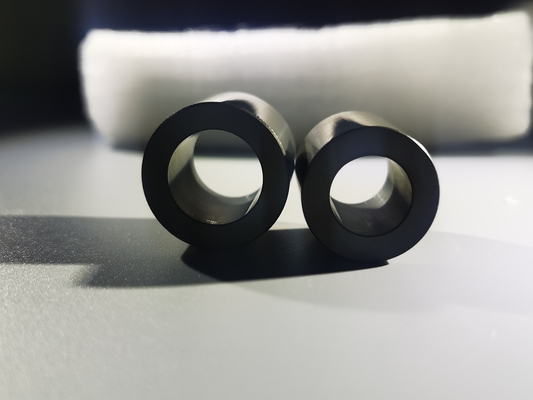 Dobra cena Polerowanie cylindrycznego pustego wafla z węglika krzemu Ceramiczny element optyczny SiC w Internecie