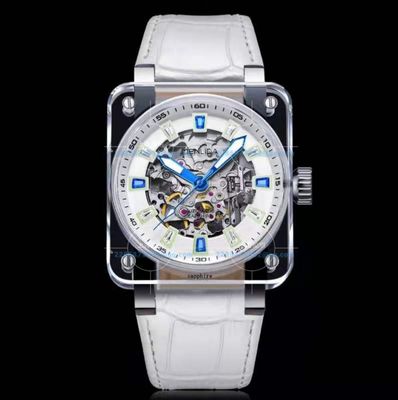 Dobra cena Przejrzysty kolor Sapphire Crystal Watch Case Al2O3 Single Crystal Twardość 9.0 w Internecie